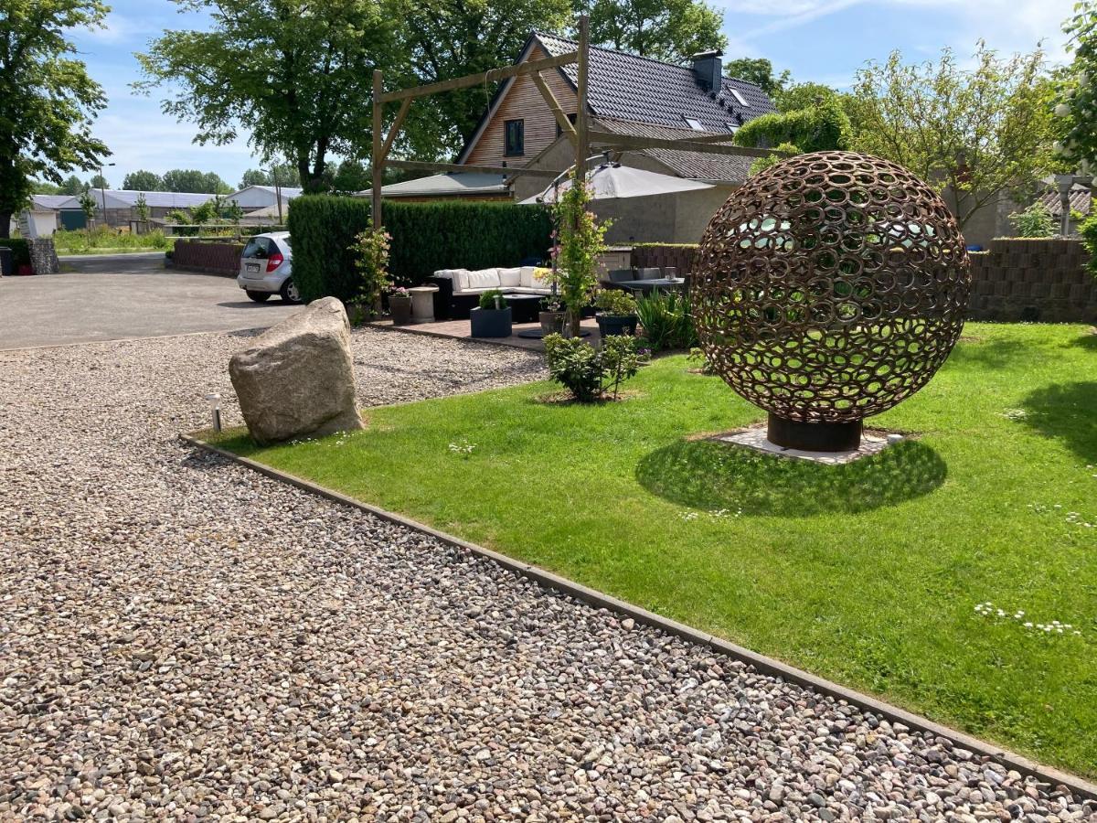 Landhausidyll Ferienwohnung Grundshagen Bagian luar foto